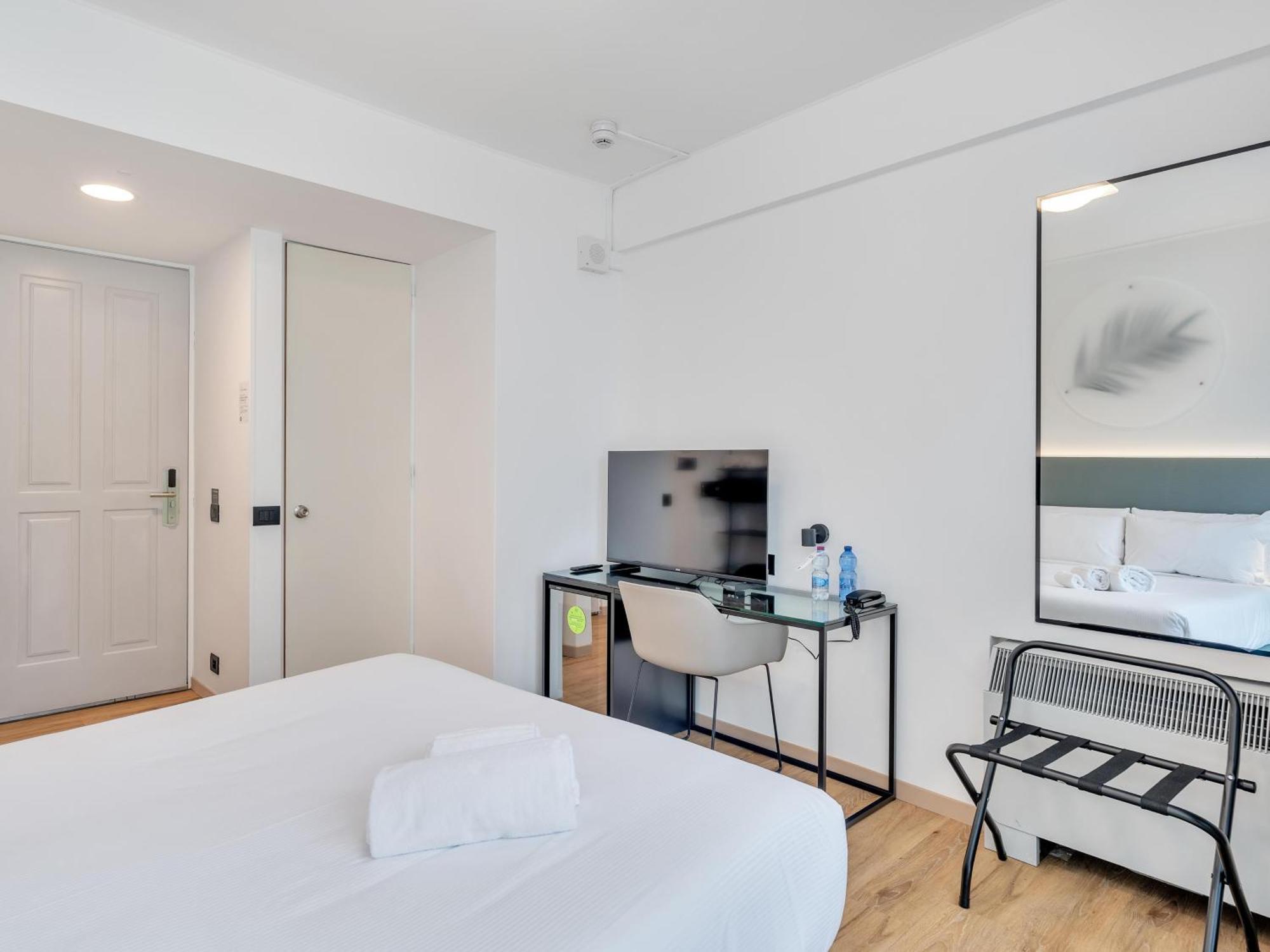 B&B Hotel Alba 外观 照片